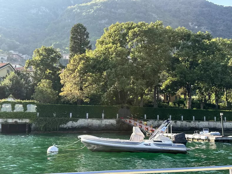 George Clooney își vinde vila de pe Lacul Como după 20 de ani