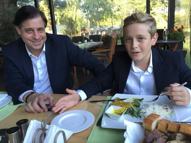 Sotul Andreei Esca, Alexandre Eram, a implinit 54 de ani (4)