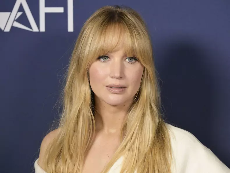 Jennifer Lawrence, prima apariție de când a anunțat că e însărcinată a doua oară. A strălucit pe covorul roșu