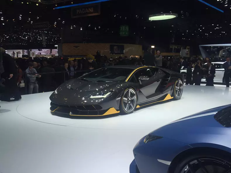 2016 geneva live lamborghini centenario (4)