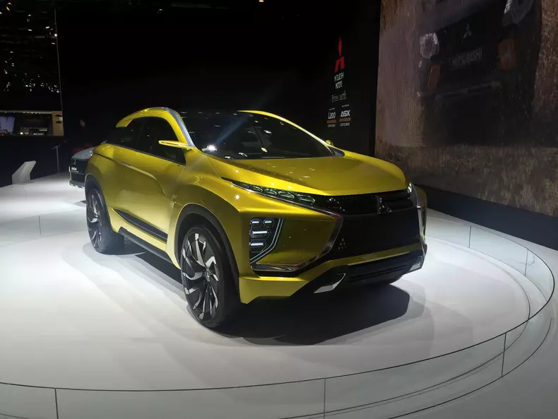 2016 geneva live mitsubishi (2)