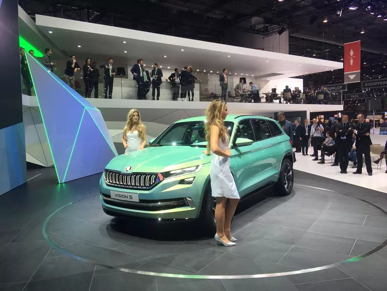 2016 geneva live skoda visions concept (1)