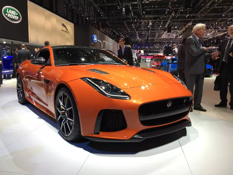 2016 jaguar f-type svr (1)