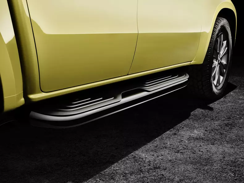 Mercedes-Benz Accessories and Connectivity