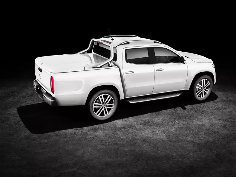 Mercedes-Benz Accessories and Connectivity