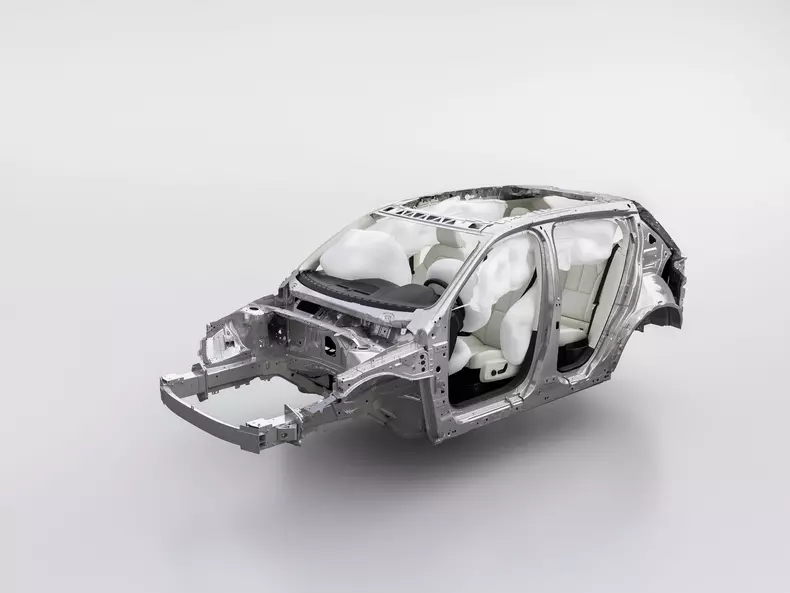 New Volvo XC40 – Airbags