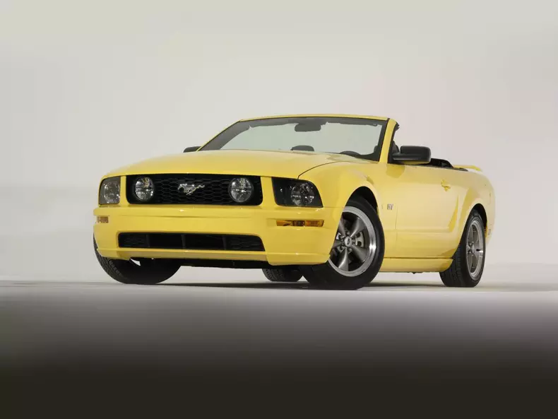 2005 Ford Mustang GT convertible