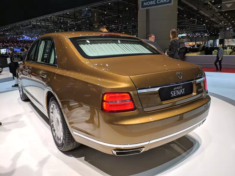 Aurus Senat Geneva 2019 019