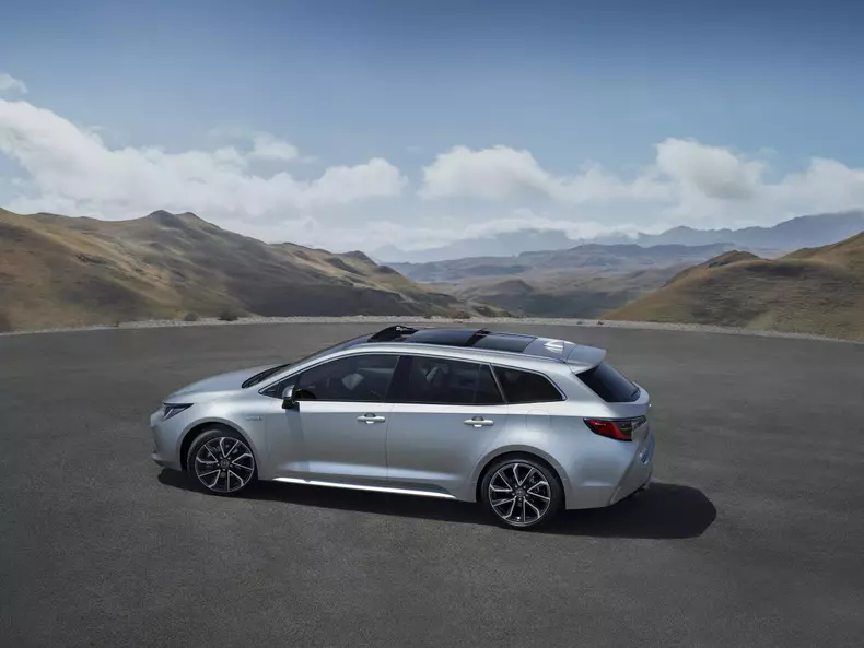 Toyota Corolla Touring Sports03