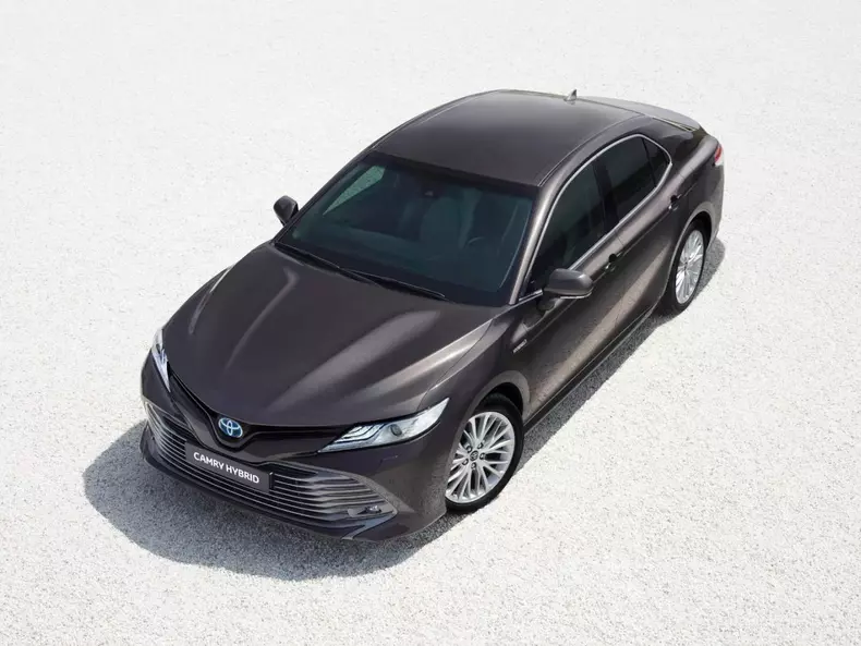 Toyota Camry Hybrid Europa model 2019 3