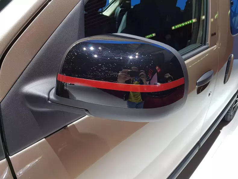 Dacia Stepway Duster Unlimited Salonul Auto Geneva 2019 43