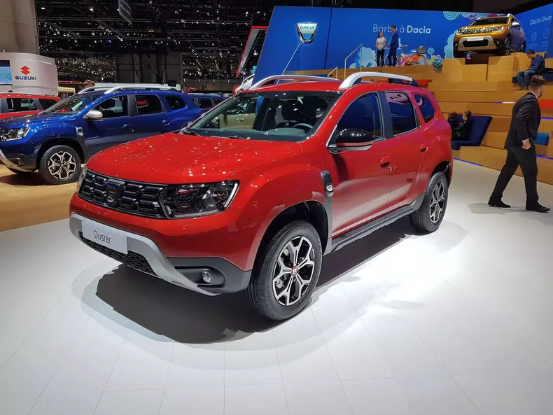 Cât costă Dacia Duster în versiunea 4×4 cu motoarele pe benzină de 130 CP și 150 CP