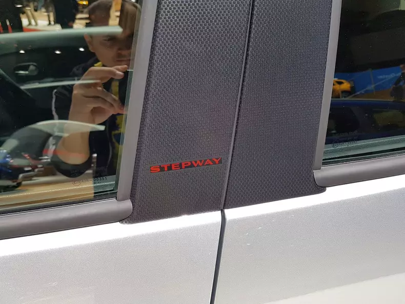 Dacia Stepway Duster Unlimited Salonul Auto Geneva 2019 5