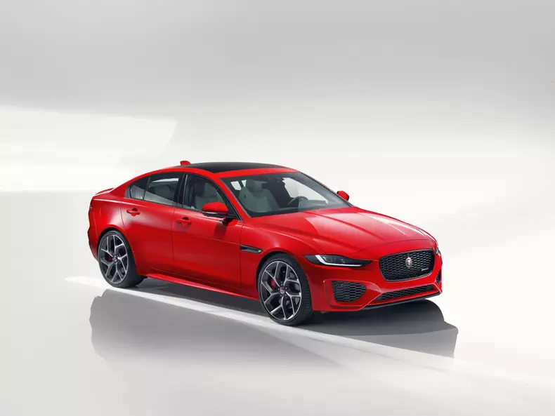 Jaguar XE facelift 003
