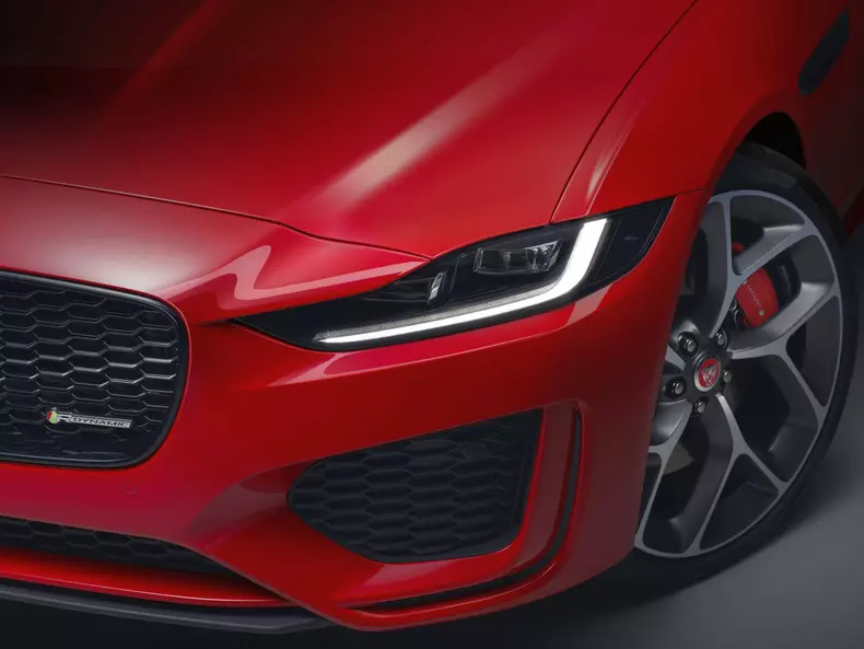 Jaguar XE facelift 005