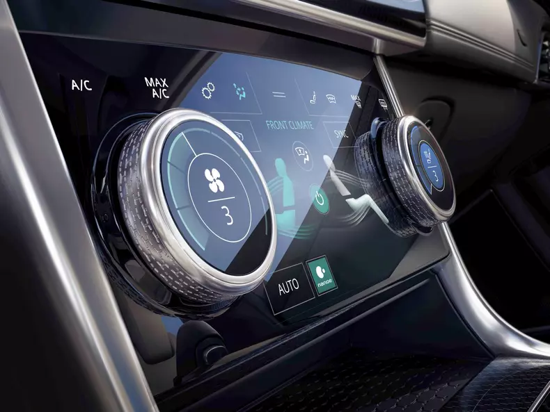 Jaguar XE facelift 038