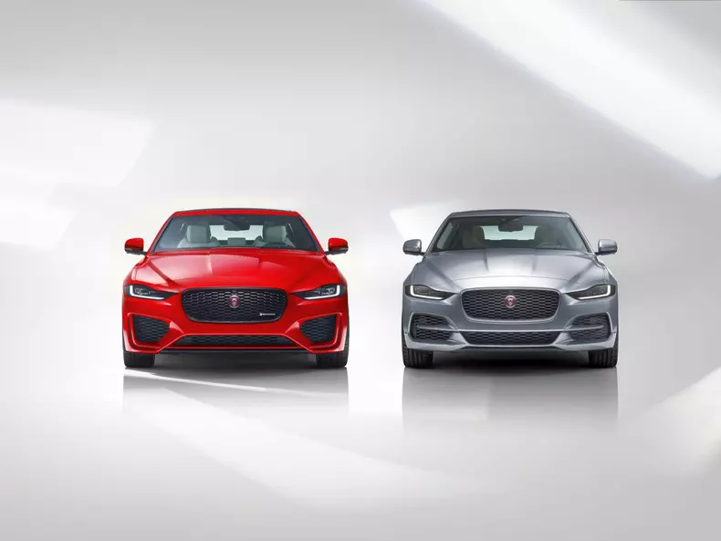 Jaguar XE facelift 046