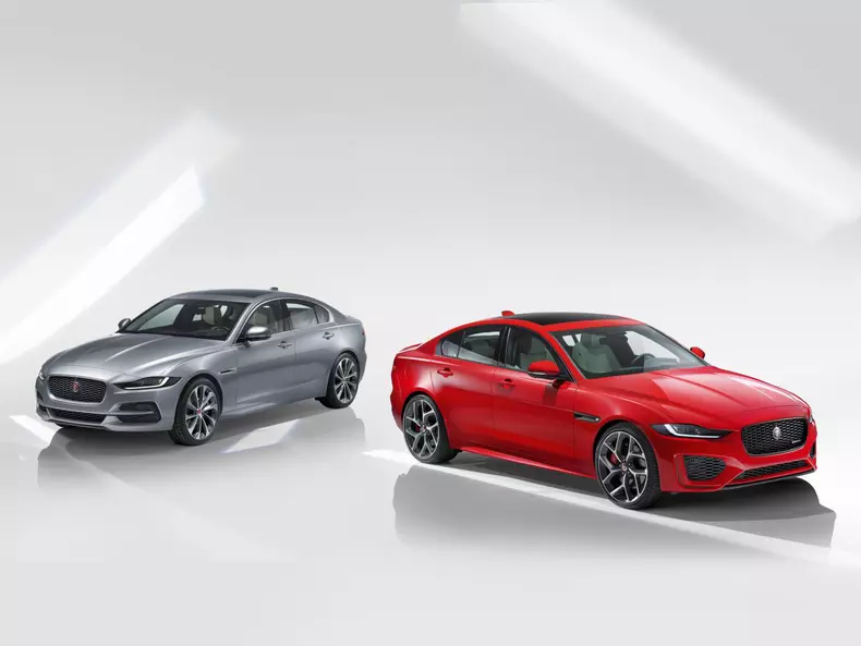 Jaguar XE facelift 047