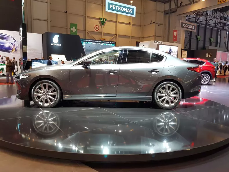 mazda Geneva 2019 013