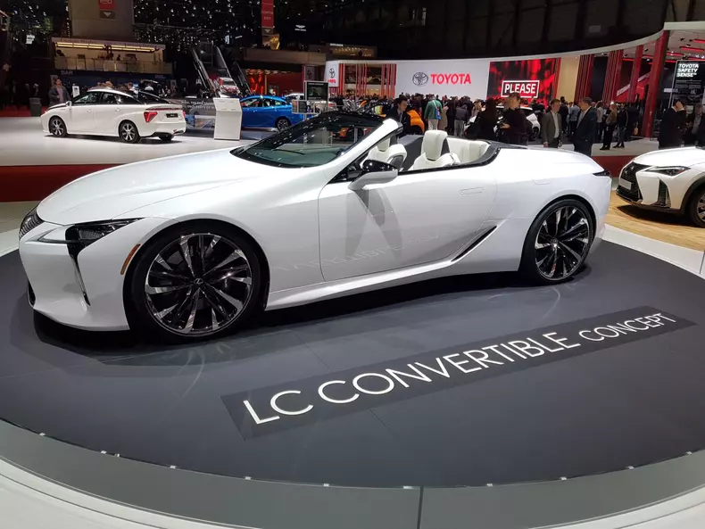 Concepte geneva 2019 005