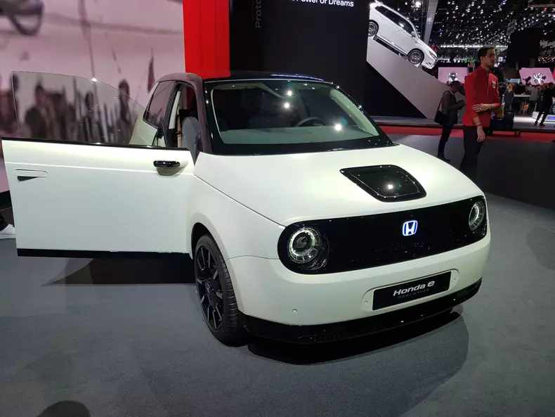 Concepte geneva 2019 007