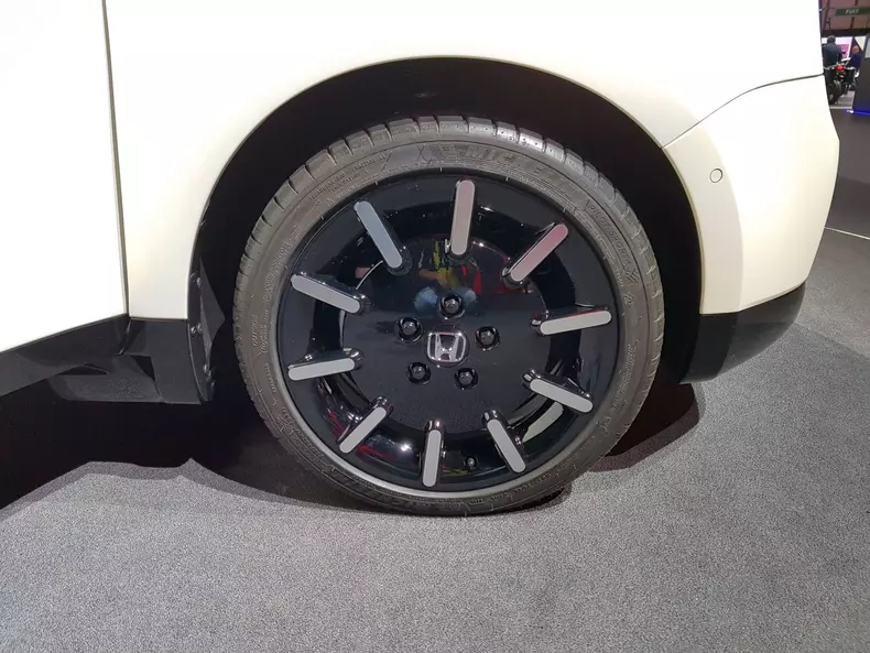 Concepte geneva 2019 011