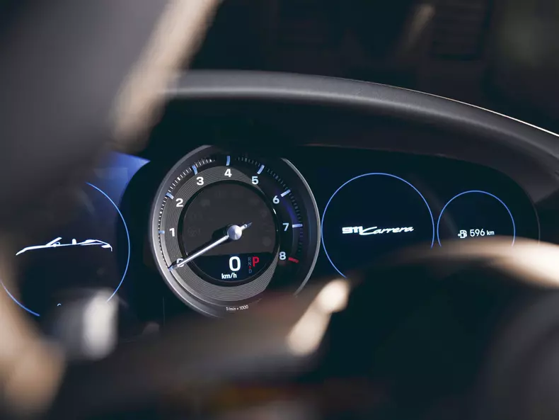 Porsche 911 Carrera 9