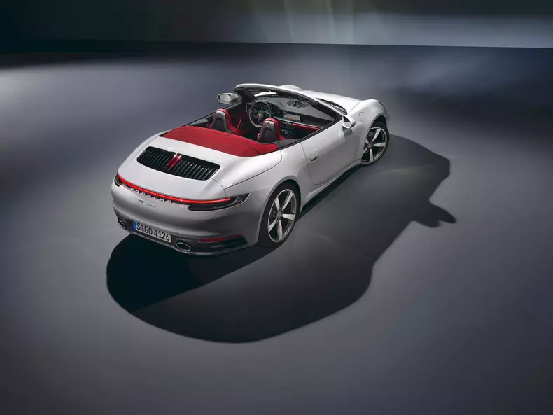 Porsche 911 Carrera Cabriolet 3
