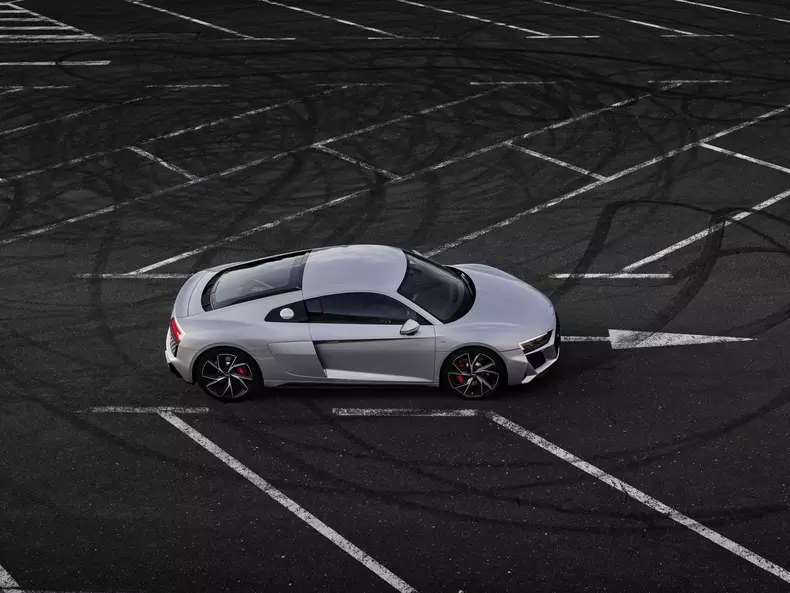 Audi R8 V10 RWD Coupé