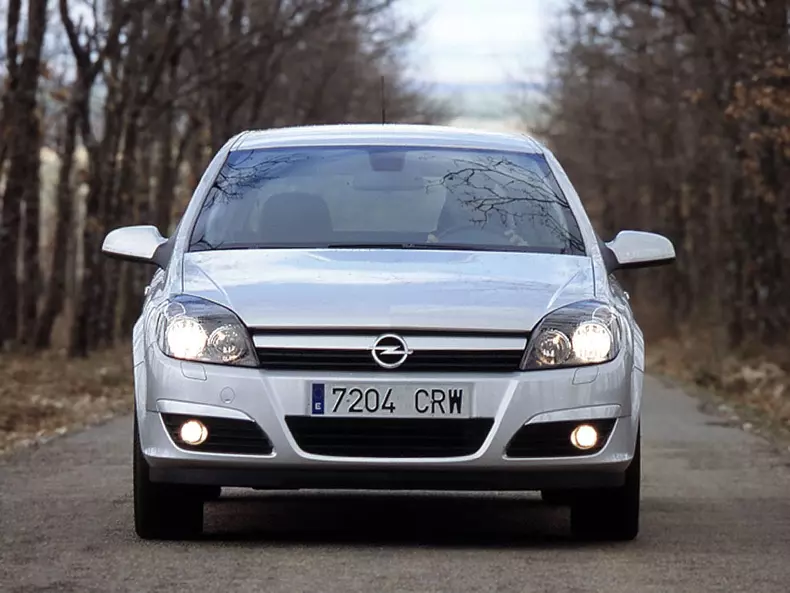 P Opel Astra H Ce o face să fie atât de populară 7