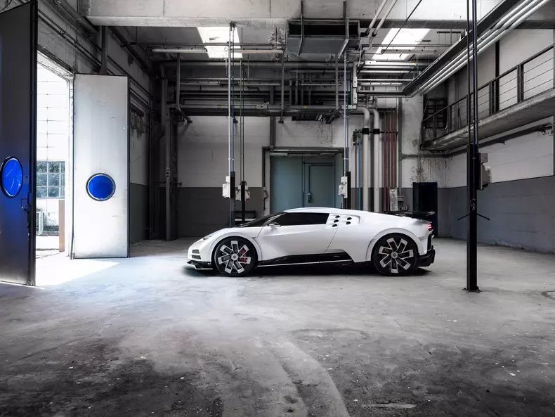 bugatti centodieci2