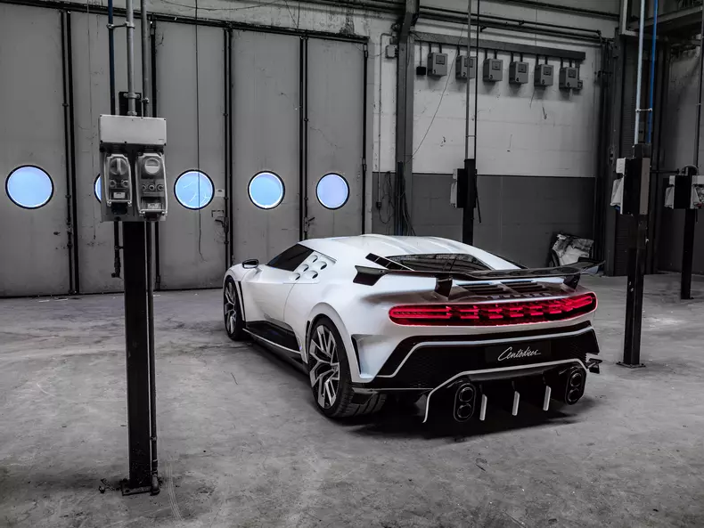 bugatti centodieci5