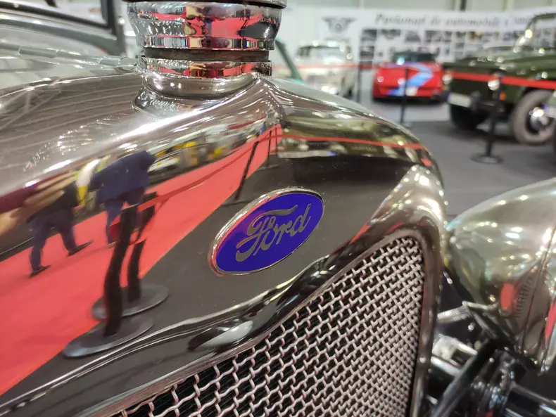 b80210eb-b560-4d3d-9190-1b6ce29b8f4d 2