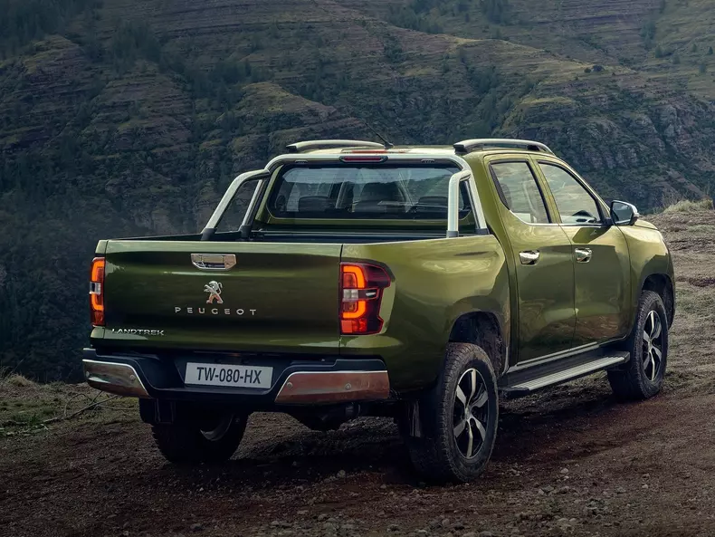 Peugeot-Landtrek-2021-1600-4d