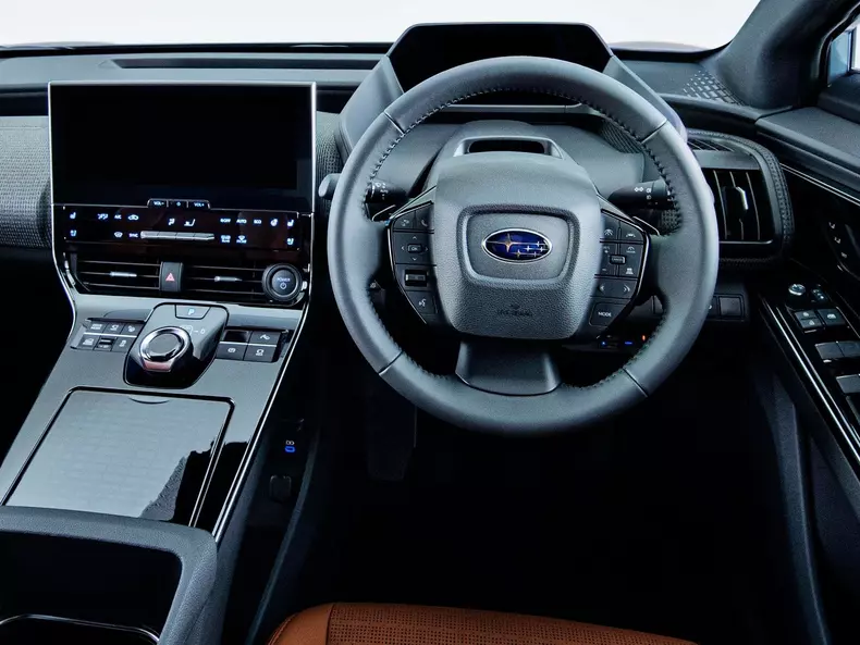 Subaru-Solterra-2023_07