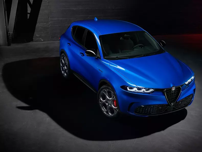 Alfa_Romeo-Tonale-2023-1600-02