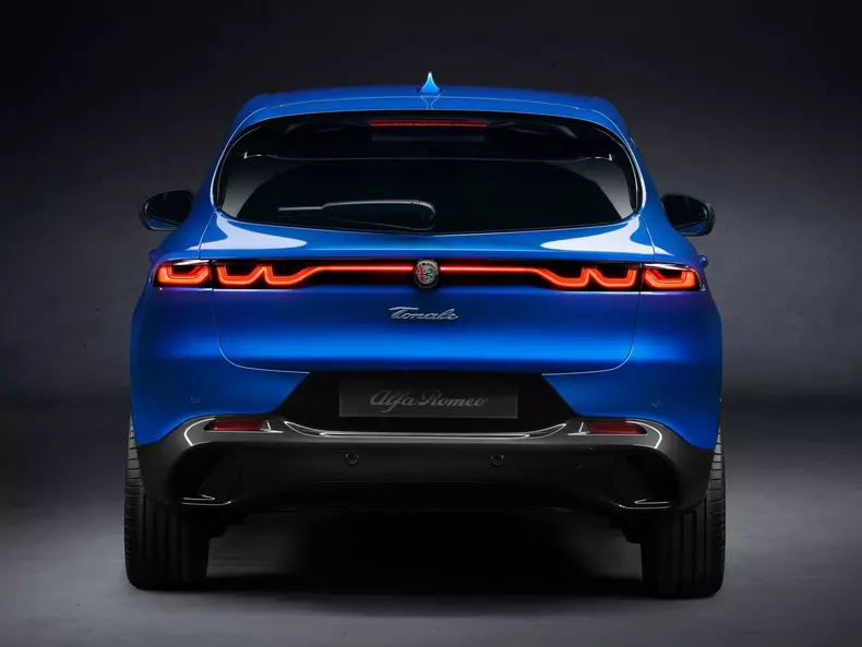 Alfa_Romeo-Tonale-2023-1600-0e
