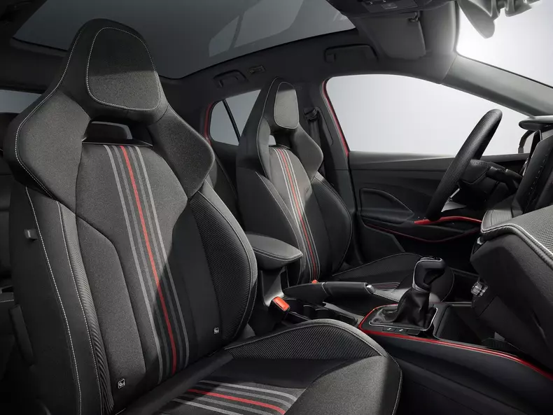 Skoda-Fabia_Monte_Carlo-2022-1600-0d