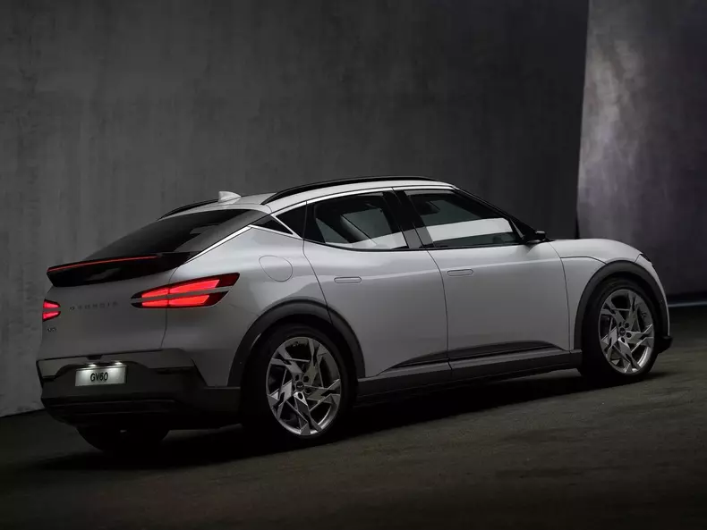 Genesis-GV60-2022-1600-17