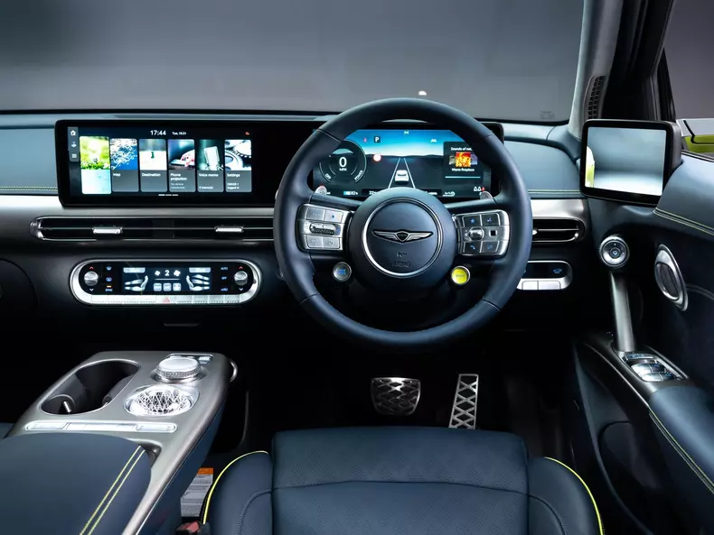 Genesis-GV60-2022-1600-1f