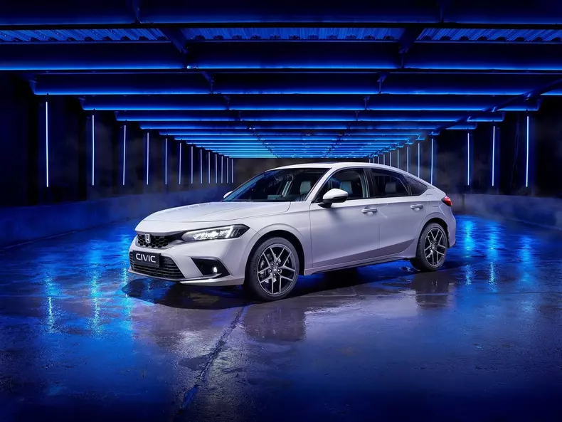 Honda-Civic_eHEV_EU-Version-2023-1600-01