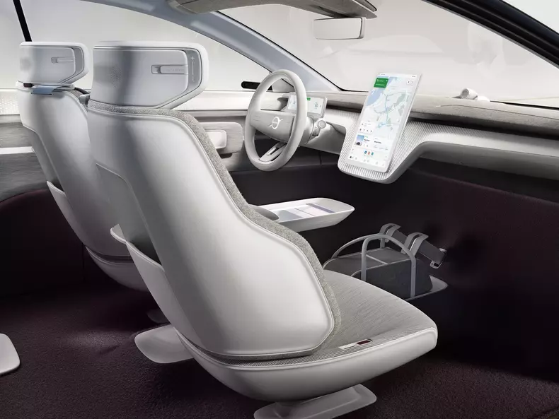 2Volvo-Recharge_Concept-2021-1600-08