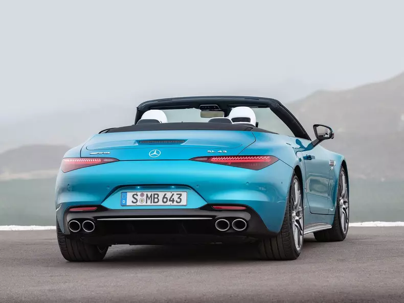 Mercedes-Benz-SL_43_AMG-2023-1600-14