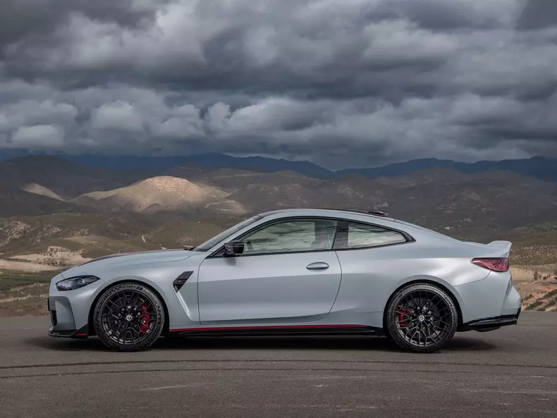 BMW-M4_CSL-2023-1600-33