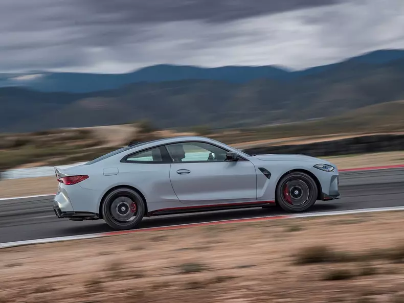 BMW-M4_CSL-2023-1600-37