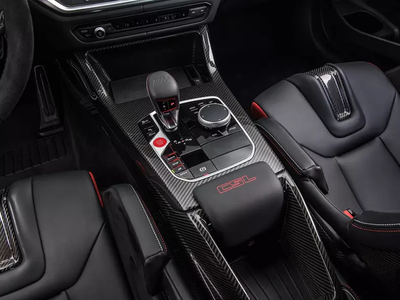 BMW-M4_CSL-2023-1600-6e