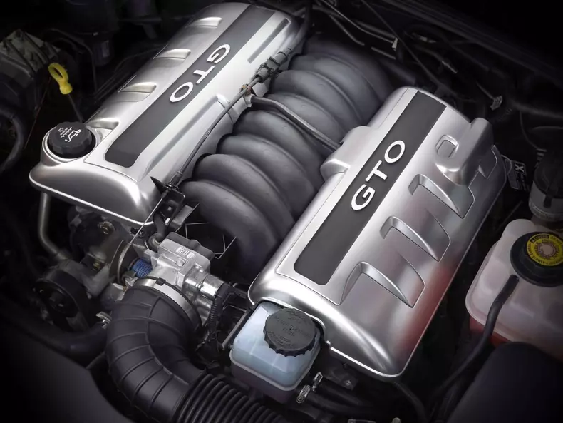 Pontiac-GTO_5.7-2004-1600-17