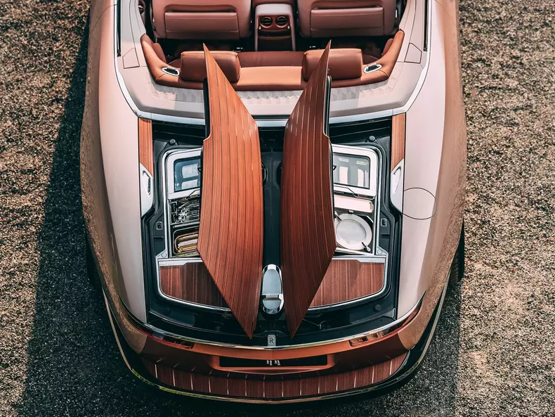 Rolls-Royce-Boat_Tail-2022-1600-18