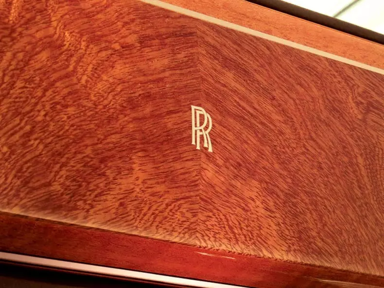 Rolls-Royce-Centenary_Phantom-2004-1600-0c