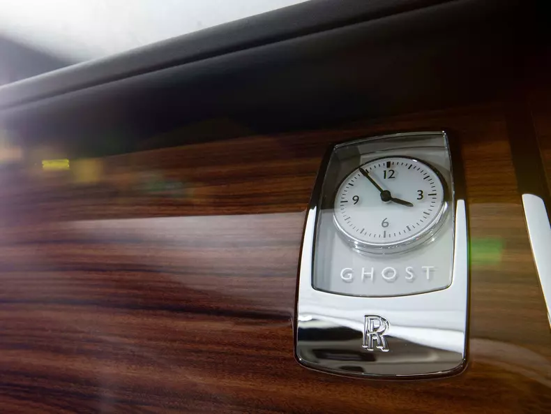 Rolls-Royce-Ghost-2010-1600-5e